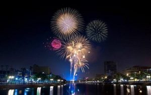 Cu(NO3)2 được ứng dụng phổ biến trong sản xuất pháo hoa, xi mạ...